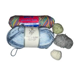 Mixed Acrylic Yarn Lot Yarn Bee Soft & Sleek Bulk Mill End + Partial Balls Knit